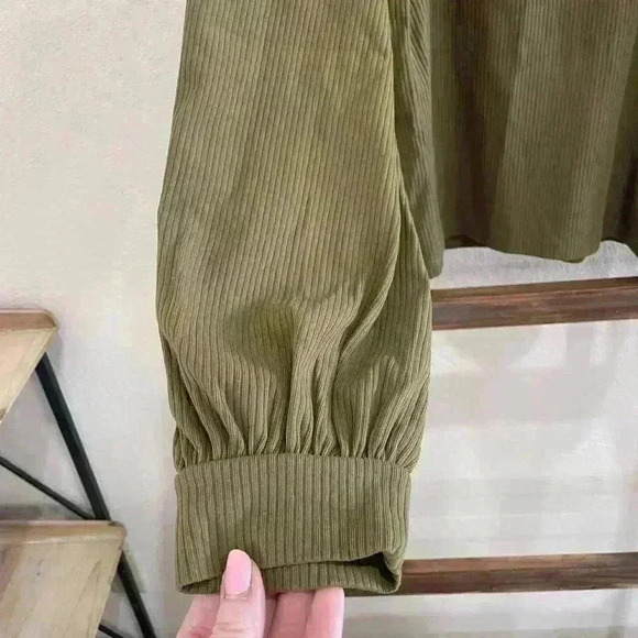 ⚡️5/$20 bundle sale⚡️ Women's Square-Neck Balloon-Sleeve Top XXL - Picture 4 of 10